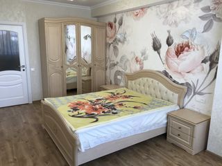 Apartament cu 2 camere, 72 m², Centru, Chișinău foto 5