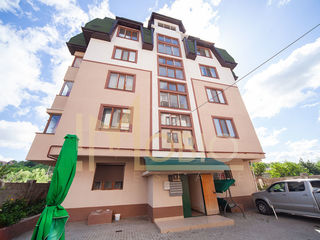 Spre vânzare apartament cu 1 camera + living , or.Codru str. Sf. Nicolae! foto 1