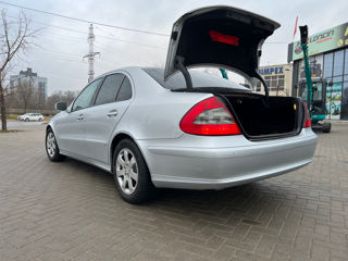 Mercedes E-Class foto 10