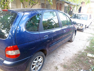 Renault Grand Scenic foto 4