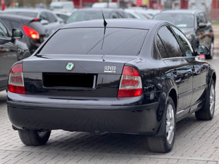 Skoda Superb foto 5