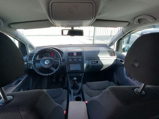 Volkswagen Touran foto 6