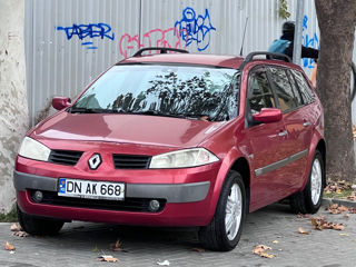 Renault Megane foto 2