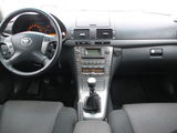 Toyota Avensis foto 10