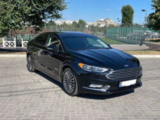 Ford Fusion foto 2