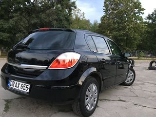 Opel Astra foto 2