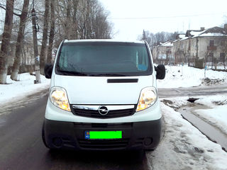 Opel Vivaro foto 2