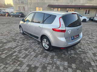 Renault Grand Scenic foto 4