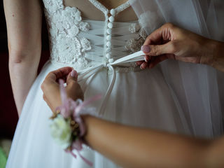 Свадебное платье (хорошее состояние) -3000 лей + круг foto 2