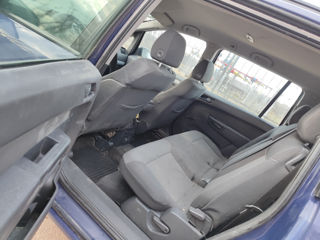 Opel Zafira foto 4