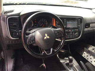 Mitsubishi Outlander 2014-2023 foto 4