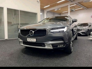 Volvo V90 Cross Country foto 1