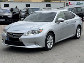 Lexus ES Series