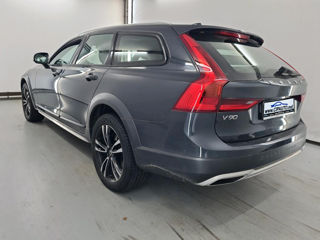 Volvo V90 Cross Country foto 5