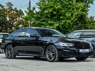 BMW 5 Series foto 4