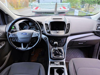 Ford Kuga foto 4