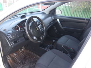 Chevrolet Aveo foto 10