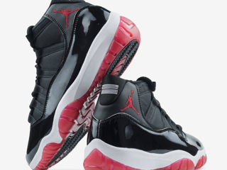 Nike Air Jordan 11 Black/Red Unisex foto 7