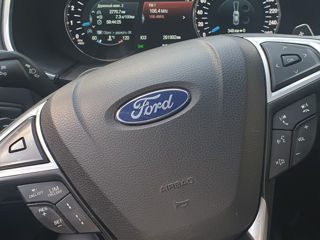 Ford S-Max фото 9