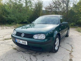 Volkswagen Golf foto 1