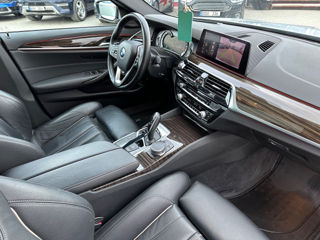 BMW 5 Series foto 15