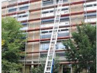 Lift mobil pentru ridicarea și coborirea materialelor de construcții prin exteriorul casei etajul 11