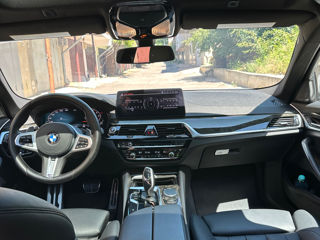 BMW 5 Series foto 9