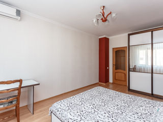 Apartament cu 3 camere, 135 m², Centru, Chișinău foto 13