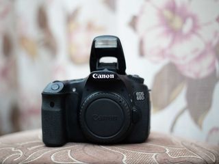Canon 60D body foto 1
