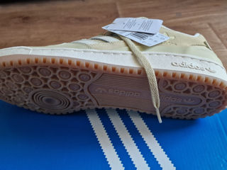 Vind Adidas Forum Low CL W  44 foto 2