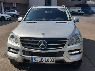 Mercedes M-Class foto 9