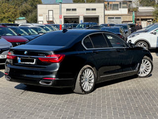 BMW 7 Series foto 3