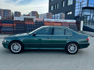 BMW 5 Series foto 5