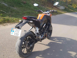 KTM Duke 125 foto 2