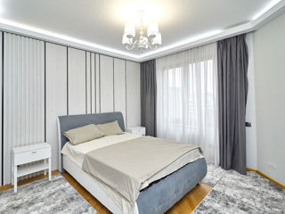 Apartament cu 2 camere, 100 m², Centru, Chișinău foto 4