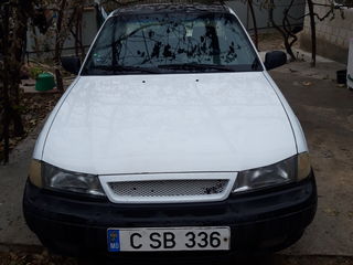 Daewoo Nexia foto 2