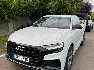 Audi Q8 foto 6