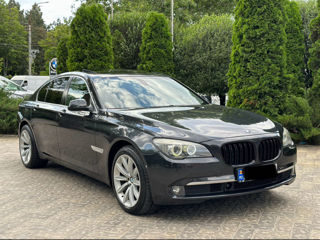 BMW 7 Series foto 2