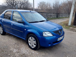 Dacia Logan foto 2