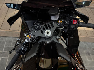 Yamaha R1 фото 6