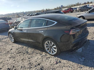 Tesla Model 3 foto 11