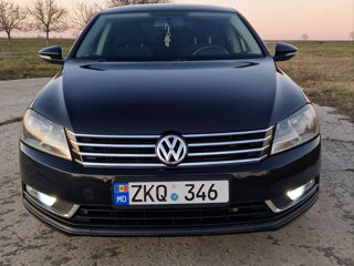 Volkswagen Passat foto 2