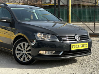 Volkswagen Passat foto 2