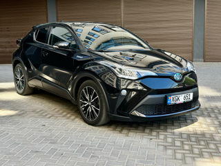 Toyota C-HR foto 1