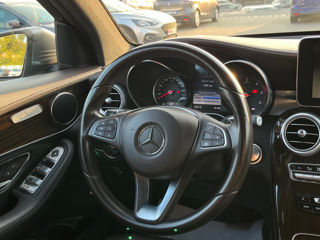 Mercedes GLC foto 9