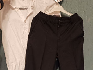 Белая рубашка + чёрные брюки на рост 122/128