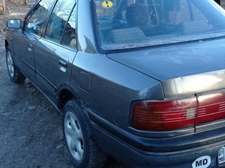 Mazda 323 foto 5