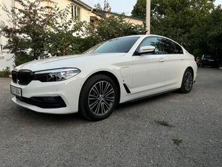 BMW 5 Series foto 10