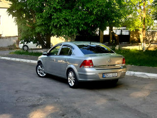 Opel Astra foto 3