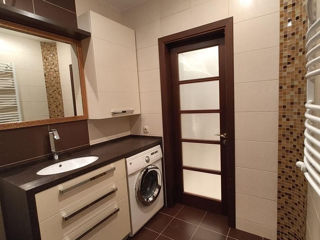 Apartament cu 2 camere, 58 m², Centru, Chișinău foto 5